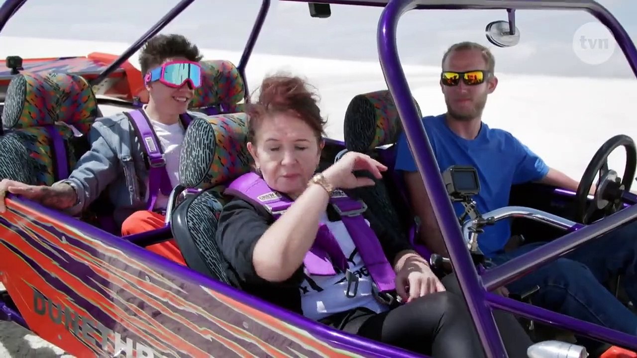 Starsza pani musi fiknąć  S01E01