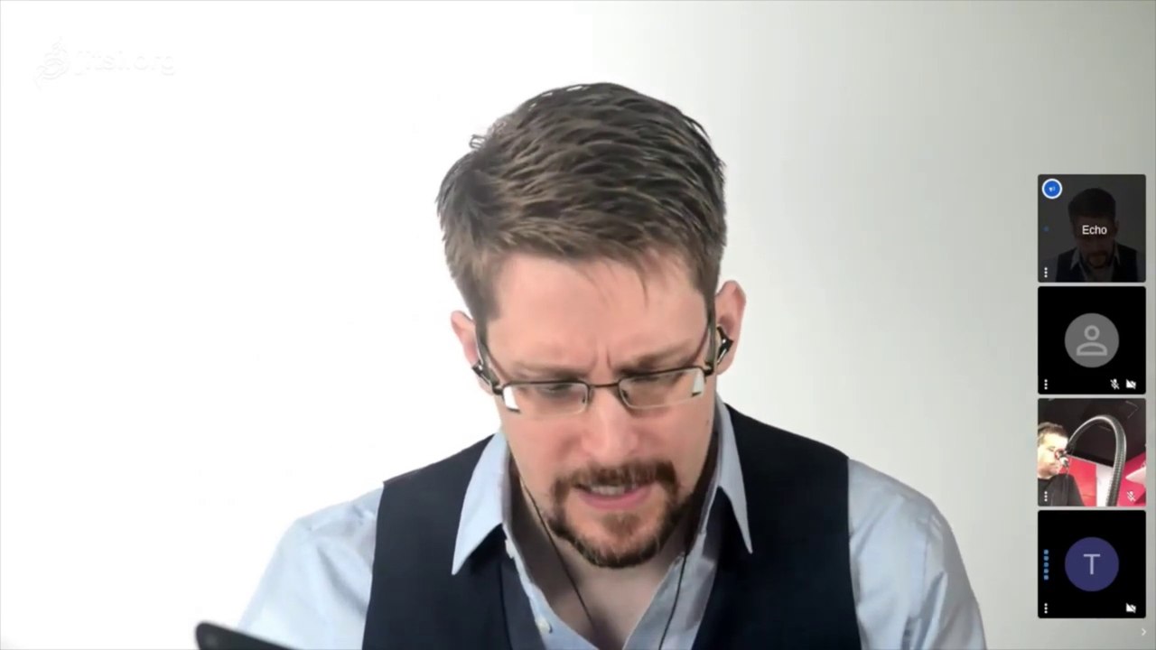 Edward Snowden : "Bien sûr, il y a encore de la surveillance de masse.Cette tendance va se poursuivre, jusqu'à ce que socialement, nous tous, ensemble, commencions à travailler pour changer la façon dont nous vivons."