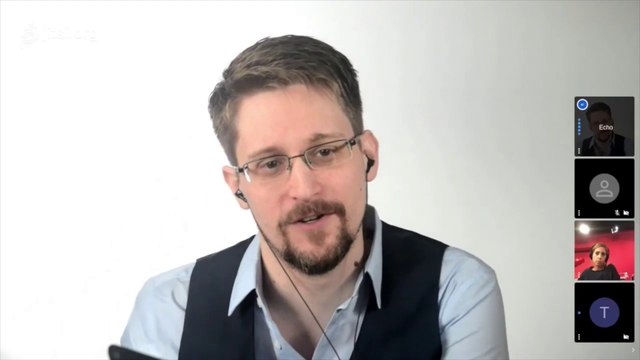 Edward Snowden : Si la France continue à passer des lois sécuritaires comme l'état d'urgence, vous ne pouvez pas vraiment vous présenter comme le phare de la démocratie