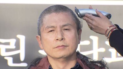 [현장영상] 황교안 자유한국당 대표, 정권 규탄 삭발 / YTN