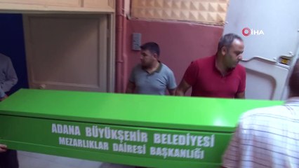 Yatağında oynarken 12. kattan düşen minik Başak Cemre'nin cenazesi gözyaşlarıyla alındı