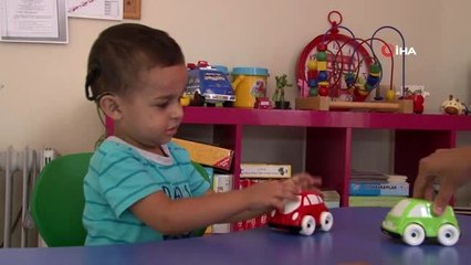Çocuk gelişimi ve eğitimcileri, anne ve babalara kılavuz oluyor