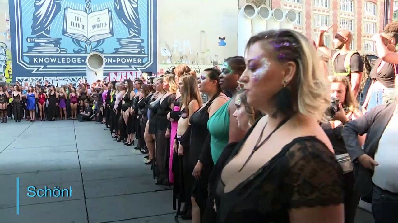 All-Sizes-Catwalk in Paris