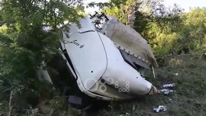 RTV Ora - Milot: Makina përplaset me trafikndarësen, vdes 13 vjeçarja dhe plagoset i ati