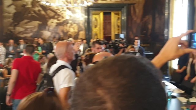 Colau presenta la Zona de Bajas Emisiones de Barcelona