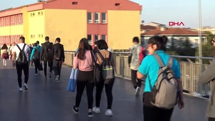 Tatil bitti, okullar açıldı, metrobüs çilesi başladı- 2