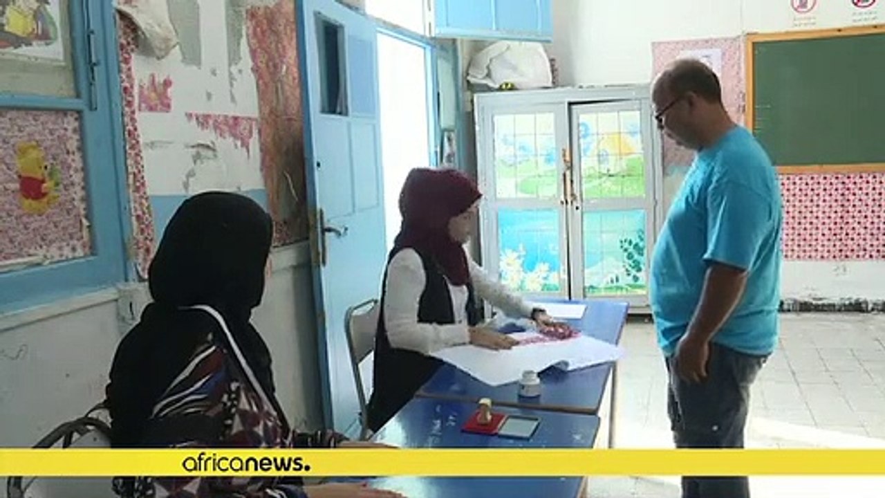 Election results in Tunisia start trickling in