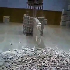 Une installation de dominos impressionnante