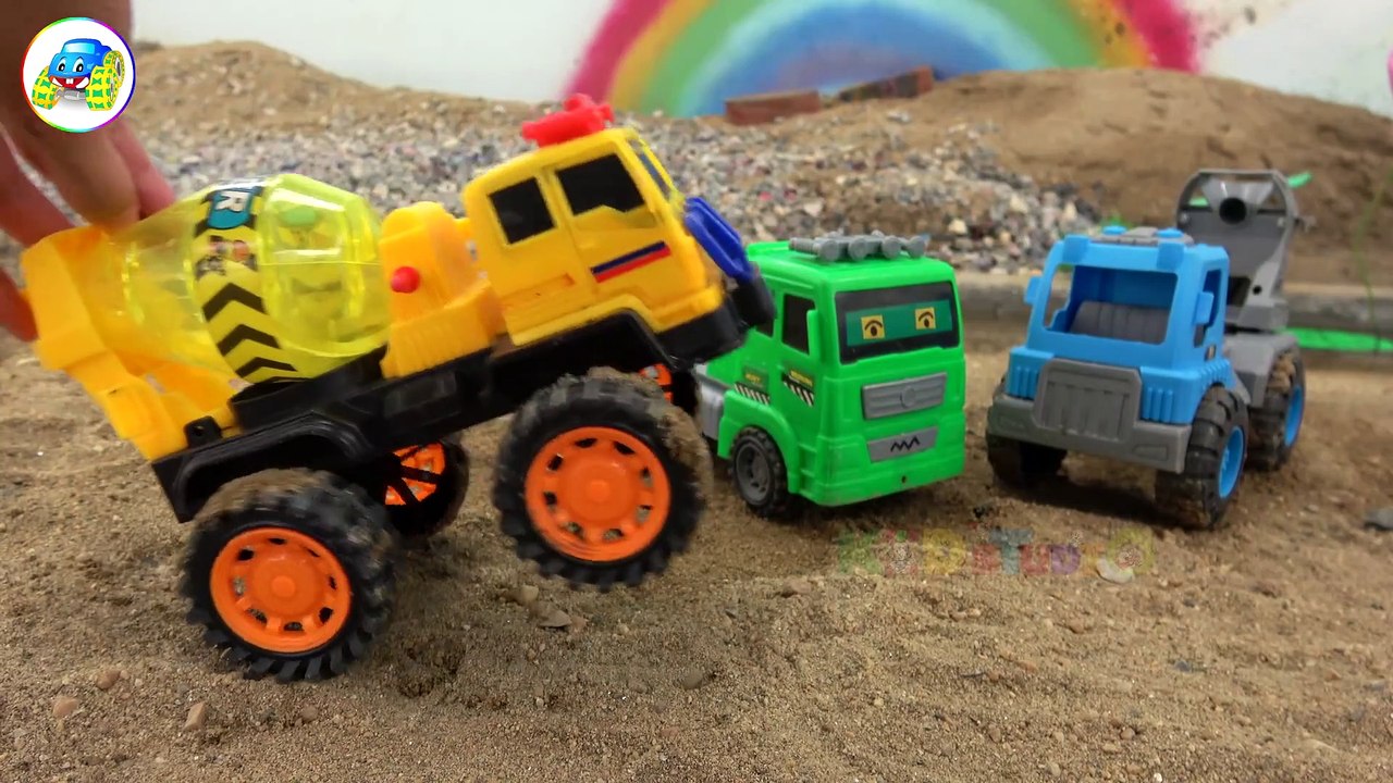 Concrete mixer truck toy - Mischievous but very kind car - M93F Kid Studio
