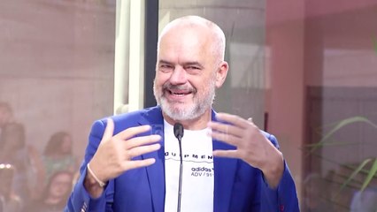 Rama: Sistemi arsimor i mbrojtur nga politika