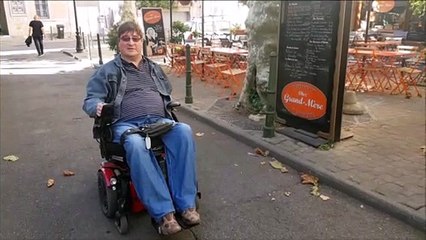 Drôme : Serge Gouchet, 30 ans en fauteuil roulant, témoigne des évolutions et des défis 🚶‍♂️