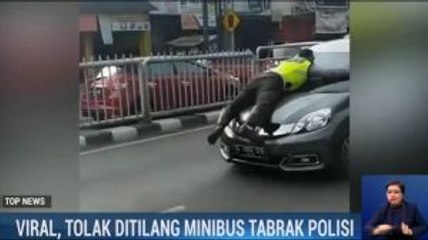 Ditabrak saat Hendak Menilang, Polisi Ini Naik ke Kap Mobil