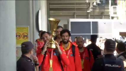 La selección española llega a Madrid para celebrar el título mundial