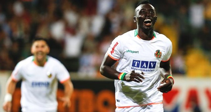 Fenerbahçe deplasmanda Alanyaspor'a 3-1 mağlup oldu!