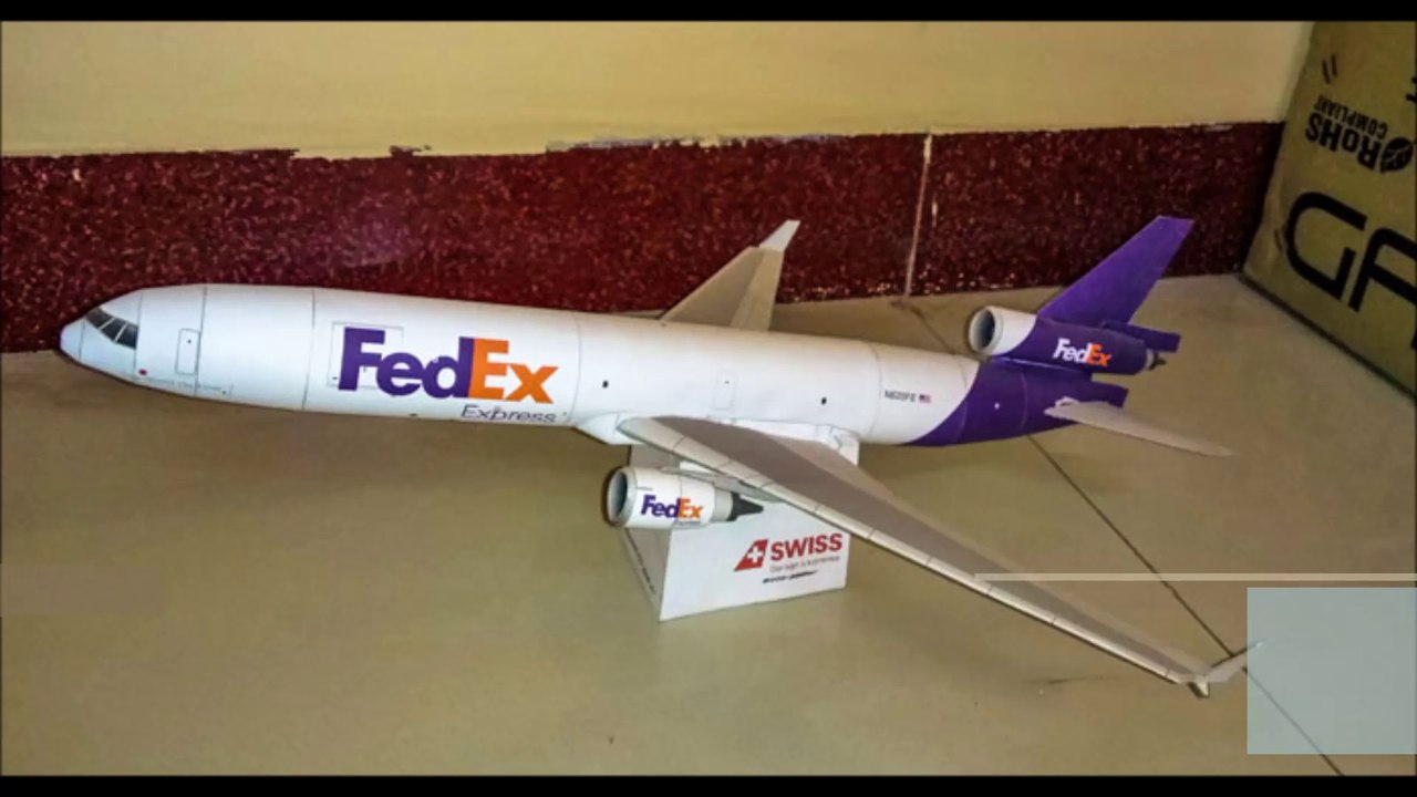 Avion Fedex Papercraft Gratis