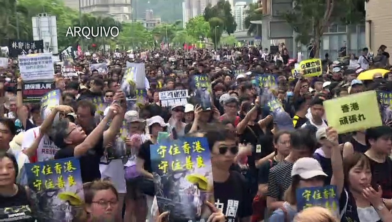 Cem dias de protestos