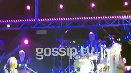 Συναυλία Γαρμπή: Ο Σχοινάς με τον γιο του on stage