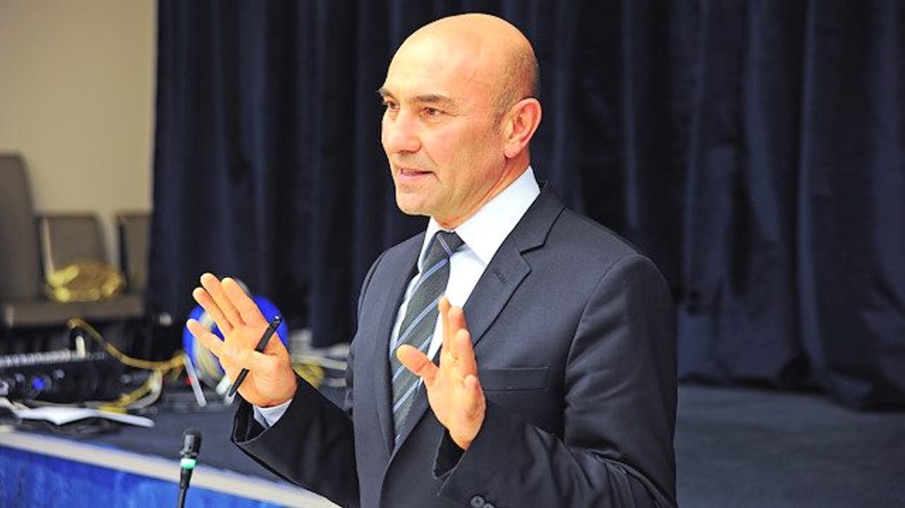İzmir Büyükşehir Belediye Başkanı Tunç Soyer "Belediye meclisinde PKK'yı kınama önergesi reddedildi" iddialarına yanıt verdi