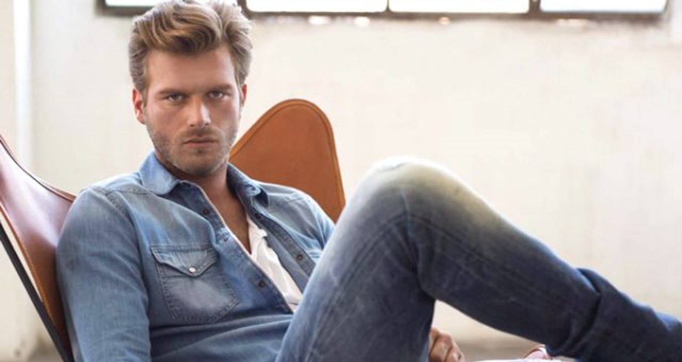 Oyuncu Kıvanç Tatlıtuğ, yeni reklam filminde rap şarkı söyledi