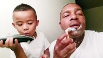 Son fils de 5 ans lui rase la tête !