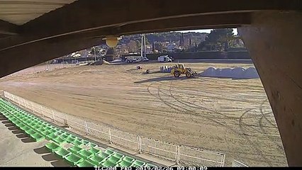 Travaux du terrain synthétique de football René Reynier