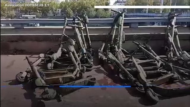 شاهد: مؤسسة بيئية تنتشل أكثر من 100 دراجة كهربائية من قعر نهر في فرنسا