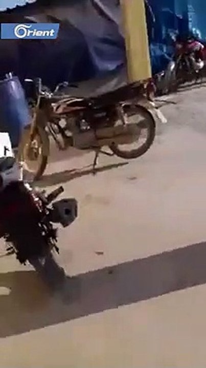 تعنيف شرطة مدينة الباب لطفلين