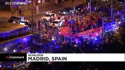 İspanya dünya basketbol şampyonluğunu kutluyor