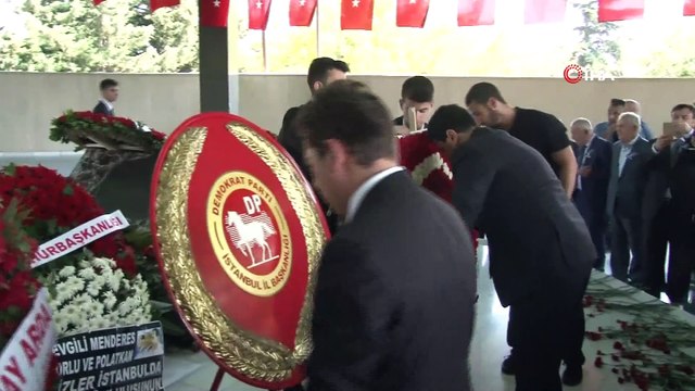 Adnan Menderes, kabri başında dualarla anıldı