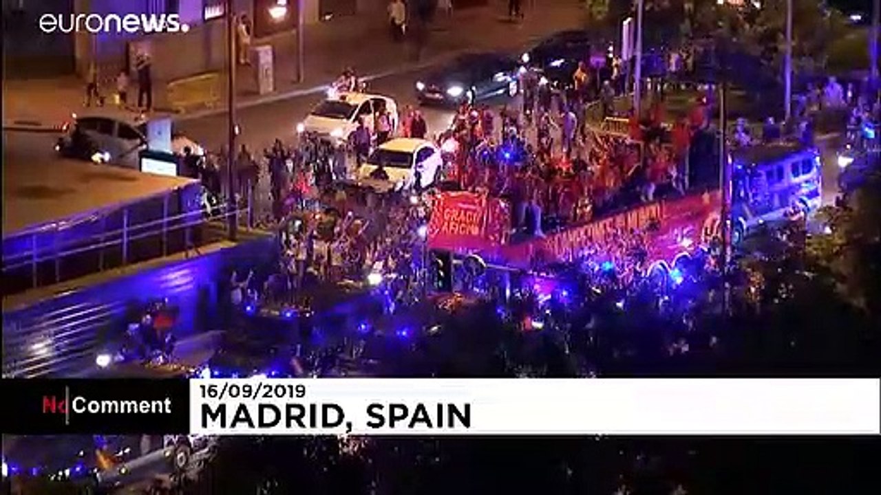 قهرمانی اسپانیا در جام جهانی بسکتبال؛ شادی بازیکنان و هواداران در مادرید