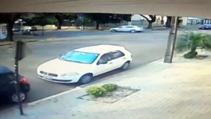 Câmera mostra acidente registrado ontem (16/09) no centro