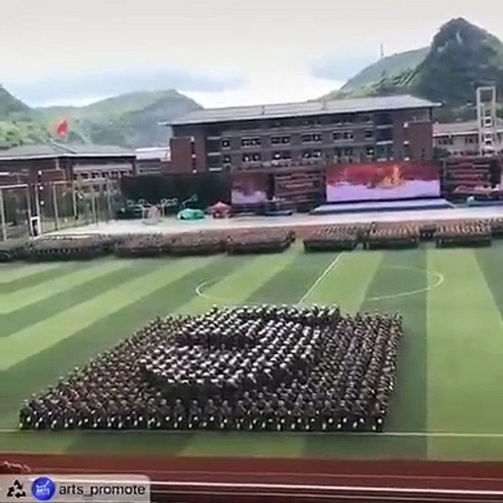 Les chinois sont vraiment les meilleurs en synchronisation... Show incroyable