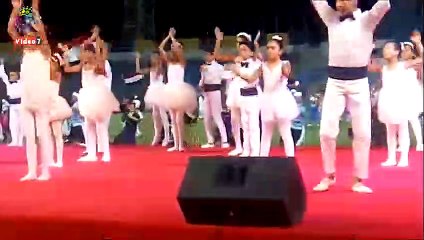 فرقة أطفال تقدم الأغانى الوطنية فى الإسماعيلية