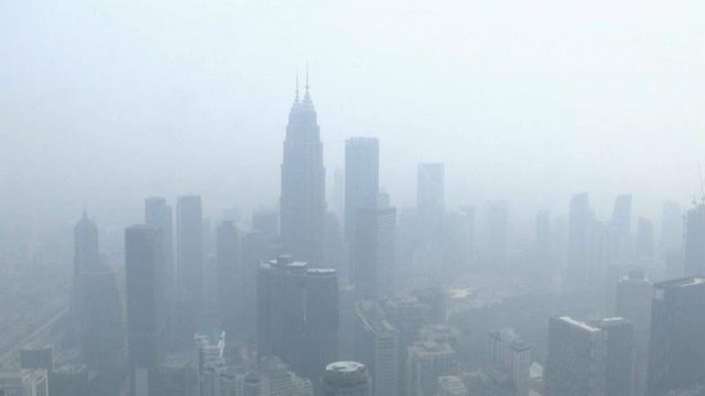 Густой смог над Куала-Лумпуром