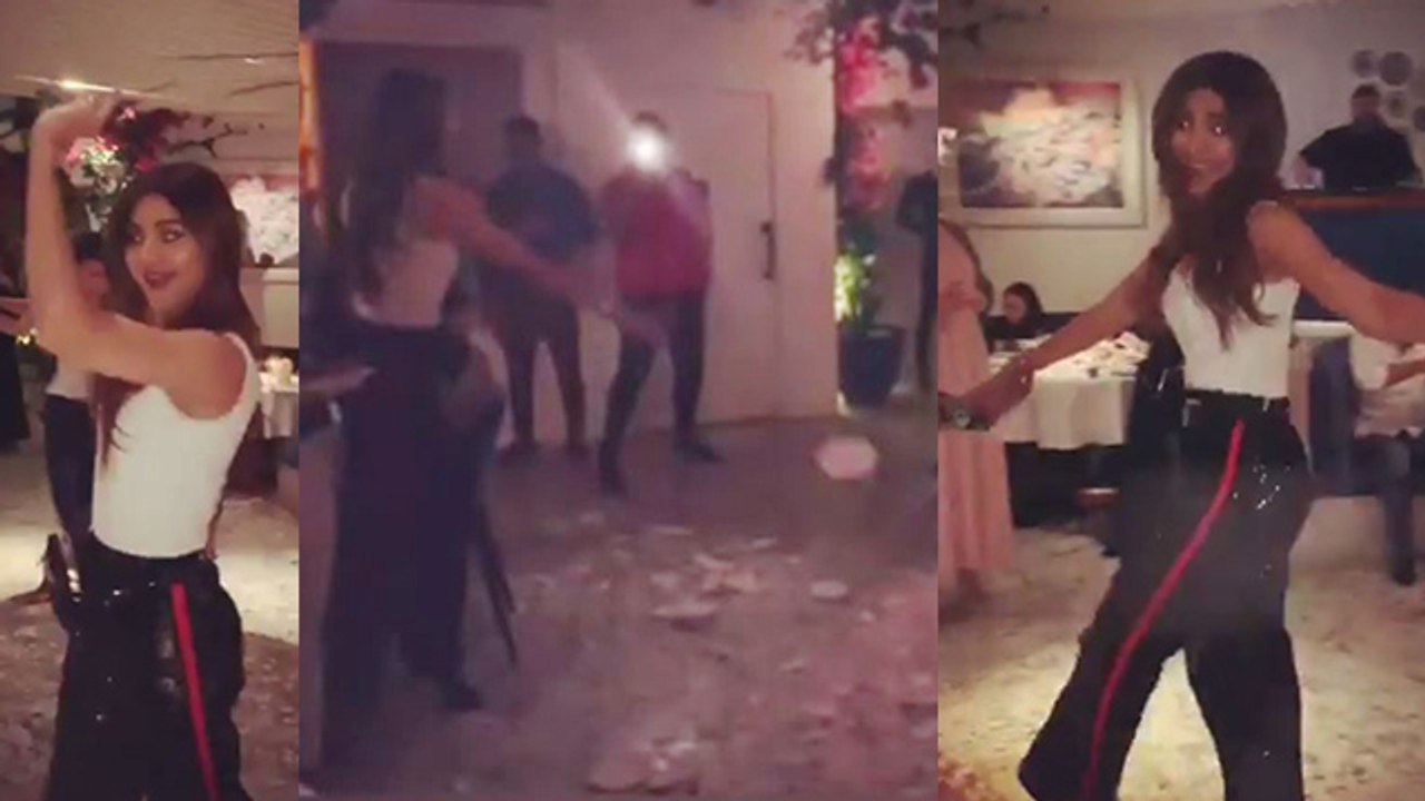 Shilpa Shetty breaks plates while dancing in pa...