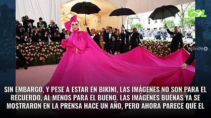 “¡Lady Gaga es todo celulitis!”. El bikini y la foto