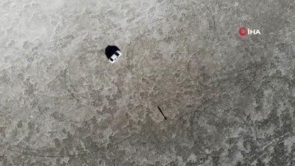 Sıcaklık ve kuraklıktan kuruyan Akgöl havadan görüntülendi