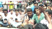 Upendra birthday : ಉಪ್ಪಿ ಅಭಿಮಾನಿಗಳು ಧರಣಿ ಮಾಡಿದ್ದೇಕೆ ? | FILMIBEAT KANNADA