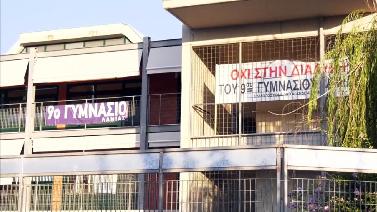 Συνεχίζουν την αποχή οι μαθητές του 9ου Γυμνασί...