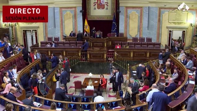 Indignación en el pleno por el posible adelanto electoral