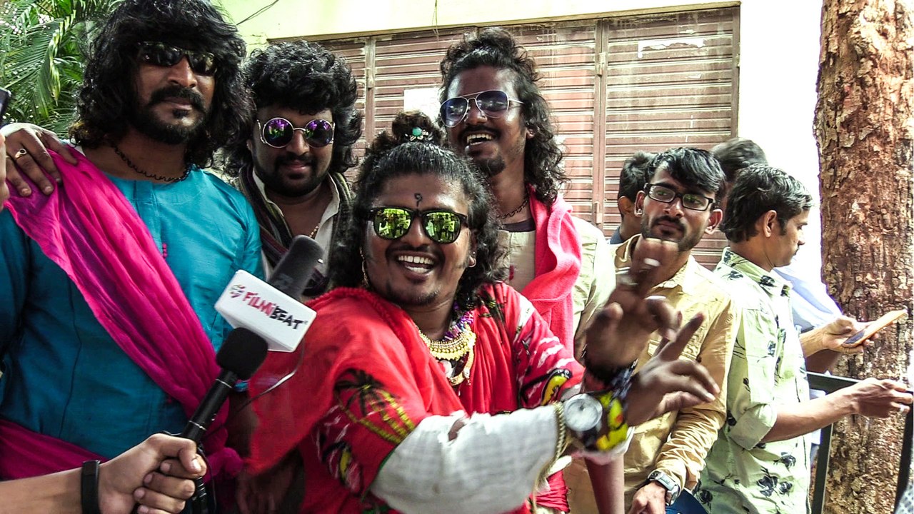 Upendra birthday :  ಉಪ್ಪಿ ವೇಷ ಧರಿಸಿ ಬಂದ ಉಪ್ಪಿ ಅಭಿಮಾನಿಗಳು  | FILMIBEAT KANNADA