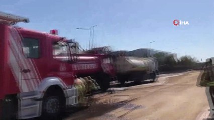 Tuzla'da fabrika yangınında patlama: 1 itfaiye eri yaralı