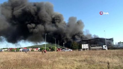 Tuzla'da fabrikadan yeniden alevler yükseldi