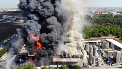 Tuzla'daki Fabrika Yangını Havadan Görüntülendi