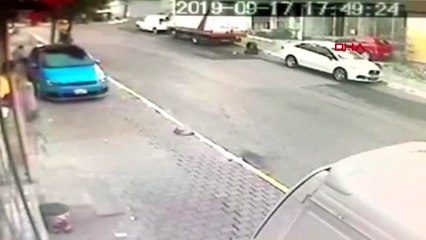 Gaziosmanpaşa'daki motosikletli saldırganların kaçma anı kamerada