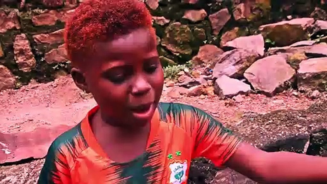 COMEDIE   - INCROYABLE  CETTE PETITE MARIAM DJAFOULE