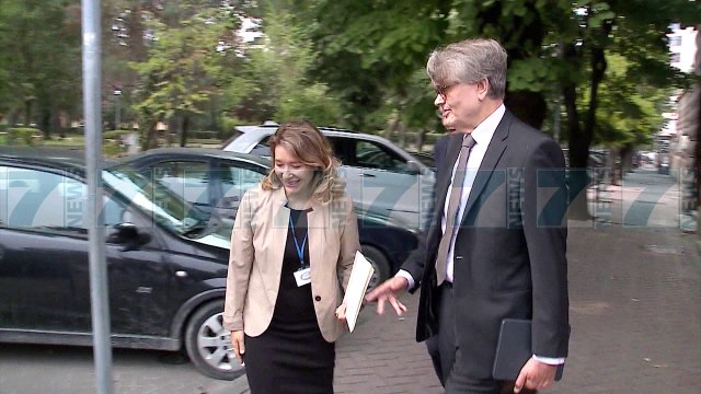 KOMISIONI I VENECIAS VJEN SERISH NE TIRANE, TAKIME PER PRONAT - News, Lajme - Kanali 7