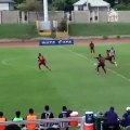 2 footballeurs sont touchés par la foudre en plein match !