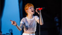 Hayley Williams Debuts Blonde Auburn Split Hair Video Dailymotion