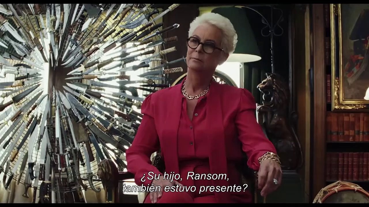 Entre Navajas y Secretos Película